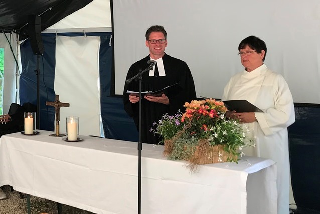  Pfarrer Matthias D. Ebinger und Gemeindereferentin Elisabeth Reuß-Rödemer